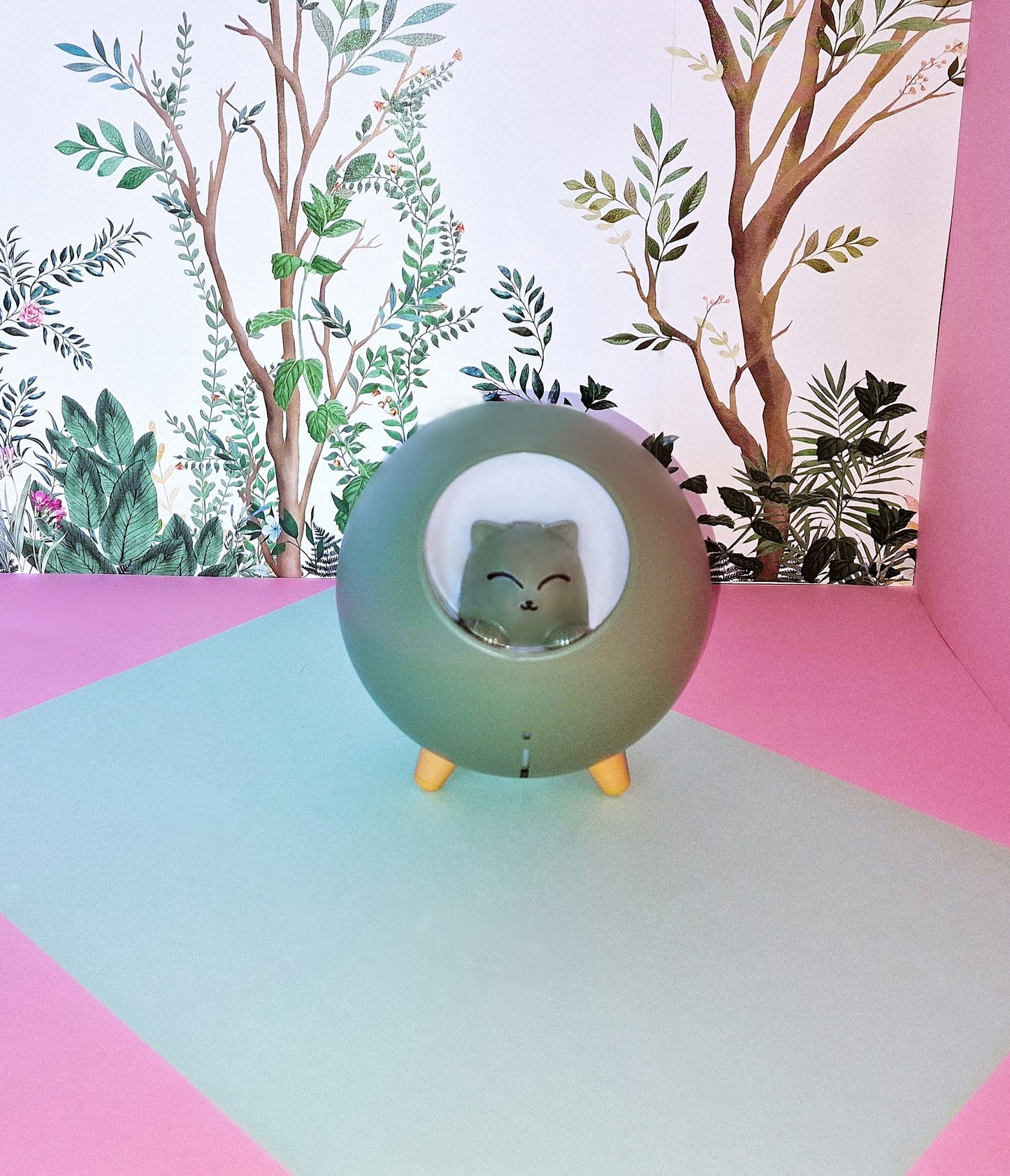 Planet cat humidifier