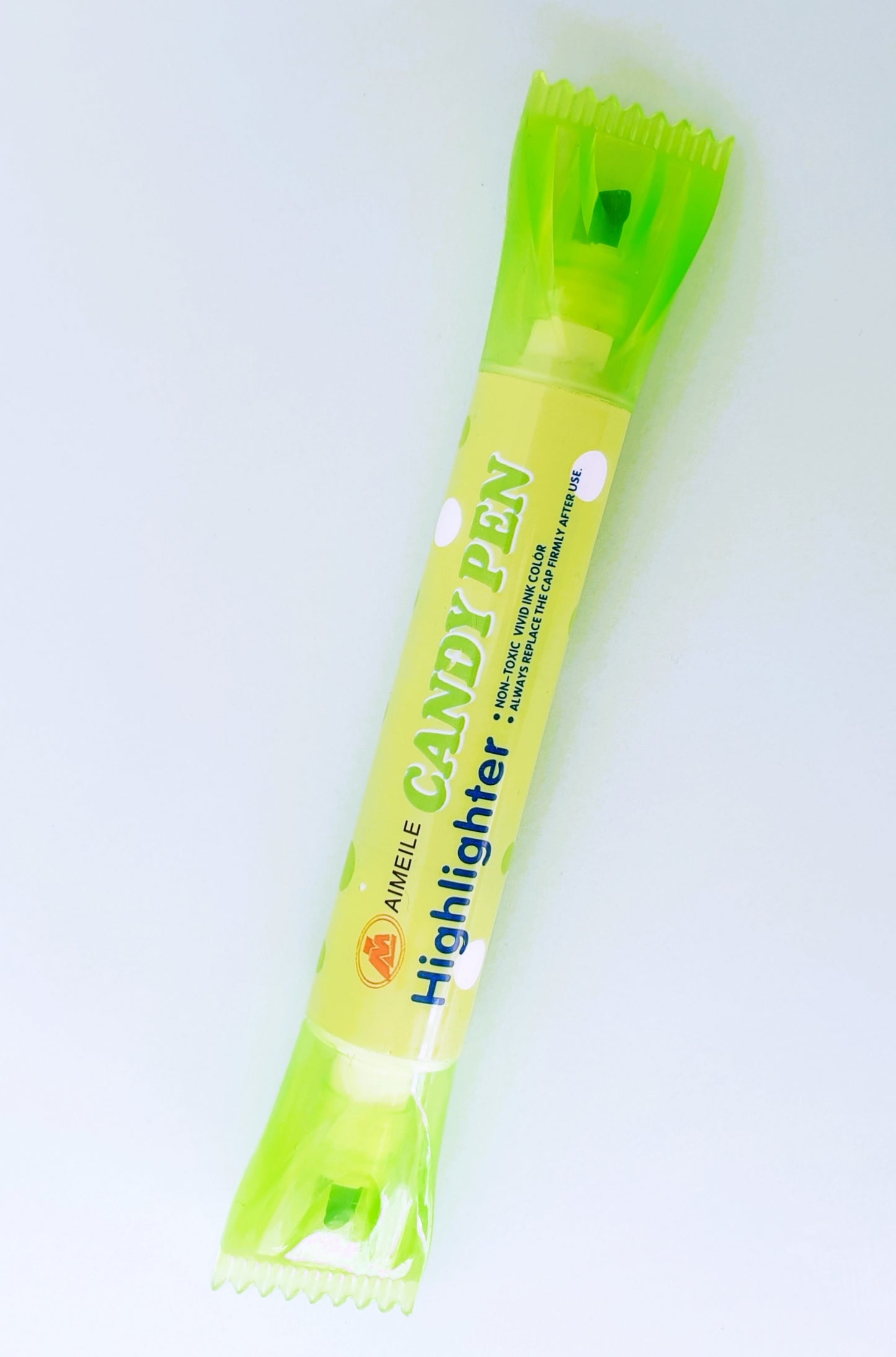 Double sided candy highlighter pen