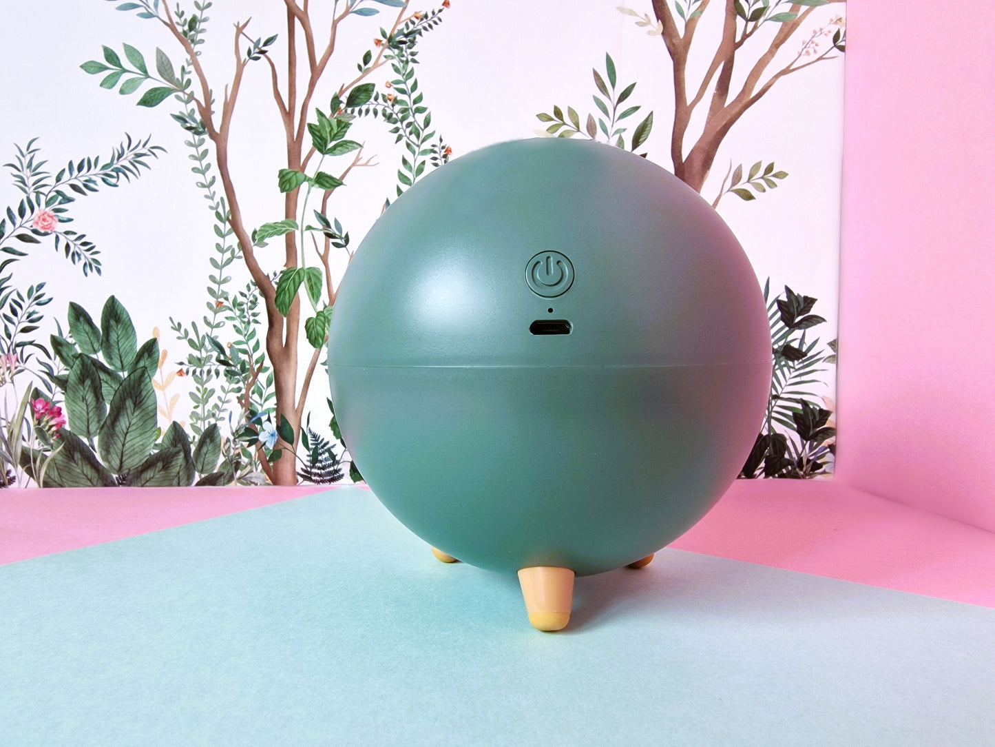 Planet cat humidifier