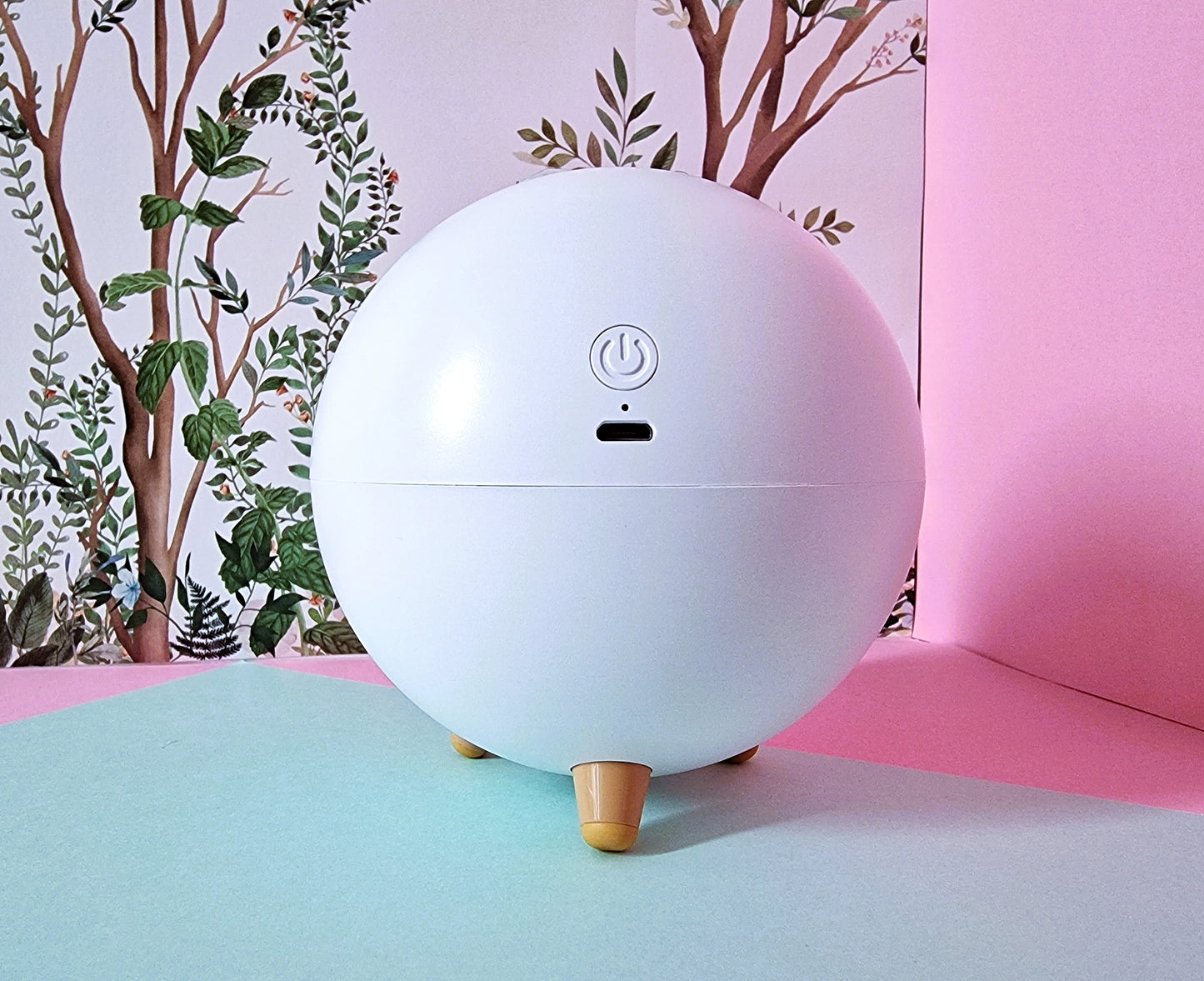 Planet cat humidifier